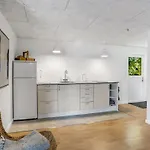 Ranka - 300m From The Sea By Interhome *