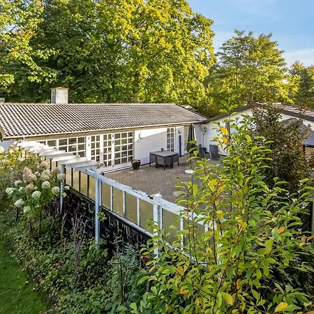 Holiday home Ranka - 300m From The Sea By Interhome Stroby