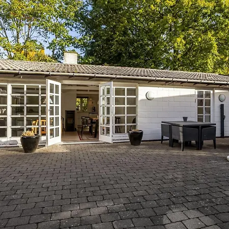 Ranka - 300m From The Sea By Interhome *